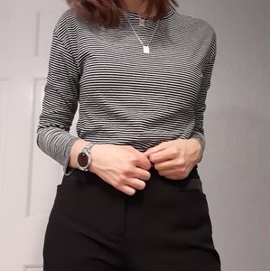 Pull & Bear Striped Long-sleeved Tee